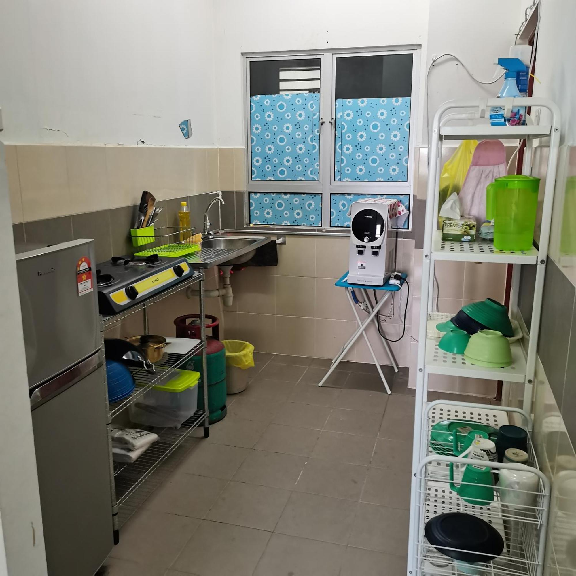Cik Tein Apartment *